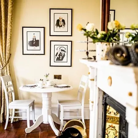 Bed and Breakfast Abbotsleigh Of 4*